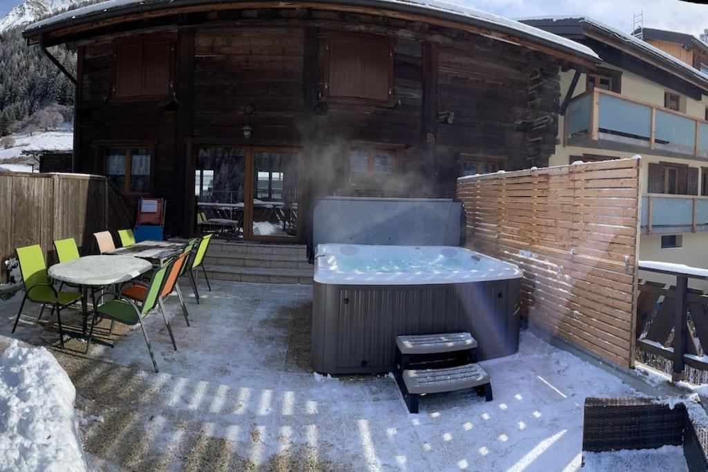 Вілла La Grange A Coco Avec Jacuzzi Бург-Сент-Пьєр Екстер'єр фото