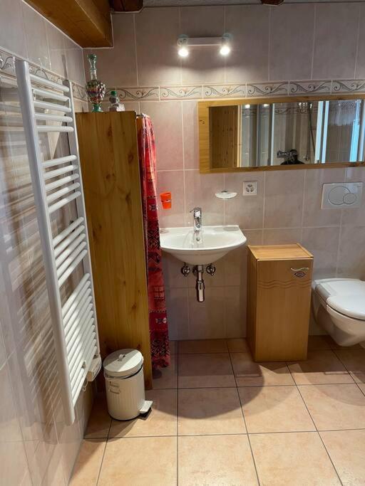 Вілла La Grange A Coco Avec Jacuzzi Бург-Сент-Пьєр Екстер'єр фото